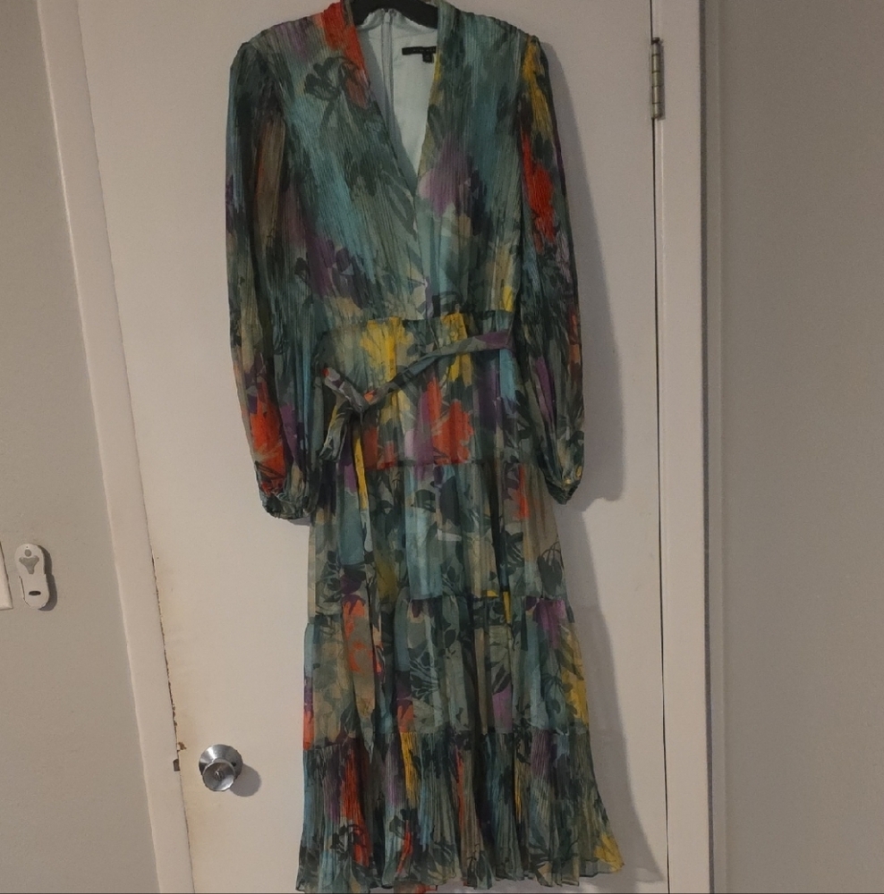 Alex Marie Vibrant Long Sleeve Dress - Picture 2 of 9